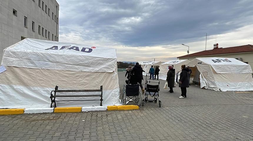 Düzce Valisi Atay duyurdu: Eğitim öğretime yarın da ara verildi! Düzce Üniversitesi'nden de açıklama var