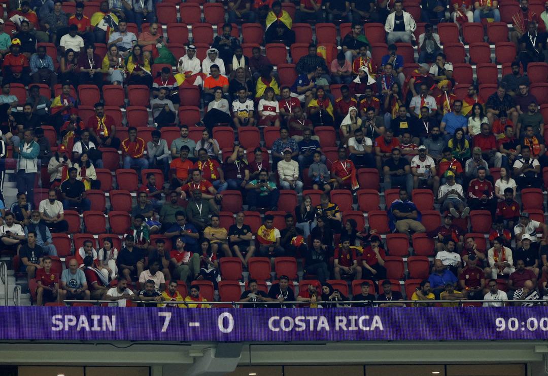 İspanya - Kosta Rika ma&ccedil;ını sunan TRT Spikeri C&uuml;neyt Ersan'a Beşiktaşlılar tepki g&ouml;steriyor! ''Tabii şimdi aklınıza geliyordur...''