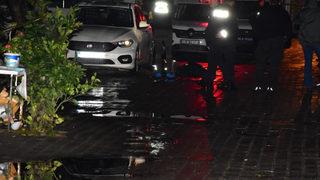 İzmir'de sokak ortasında çifte cinayet! Kanlar içinde yere yığıldılar