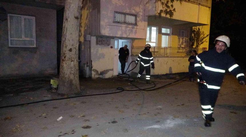 Söndürülmeyen köz yangına neden oldu