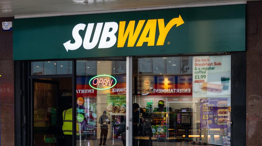 Subway çalışma saatleri nedir, hafta sonu açık mı? Subway saat kaçta açılıyor, kaçta kapanıyor?