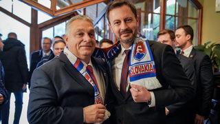 Macar Başbakan'ın atkısı olay olmuştu! Slovakya Başbakanı'ndan esprili gönderme