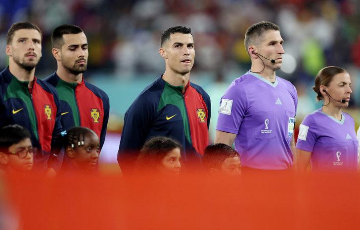 Maç öncesi Ronaldo'nun halleri gündeme oturdu! Önce en önde çıktı sonra da ağladı... G5