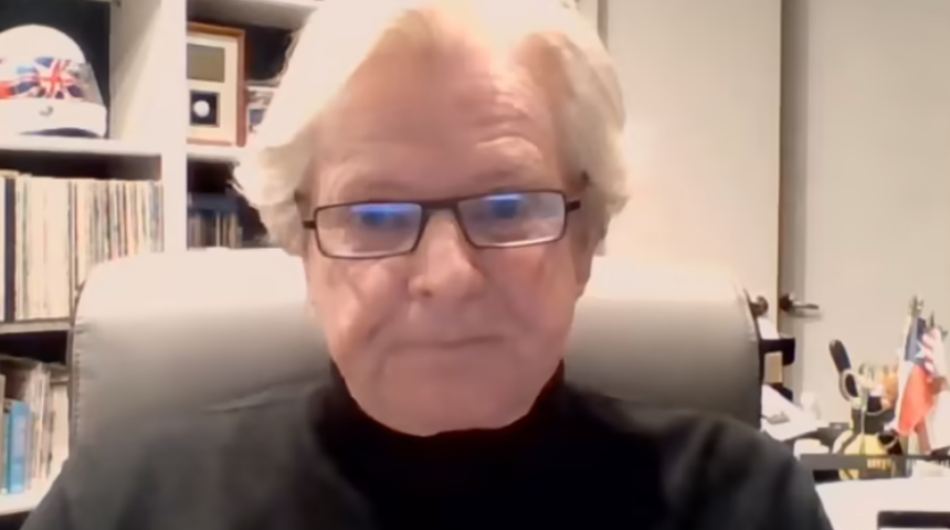 Boyunu uzatmak için bıçak altına yattı! Son hali herkesi şaşırttı... “Boyumu uzatmak için bacaklarımı kırdırdım”