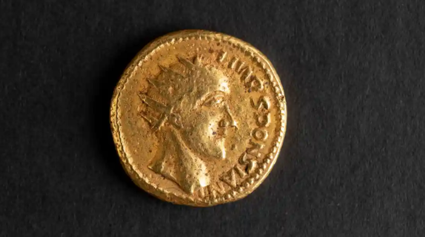 Sahte diye dolaba kaldırılmıştı, ger&ccedil;ek &ccedil;ıktı! Altın sikke, Roma imparatorunun varlığını kanıtladı