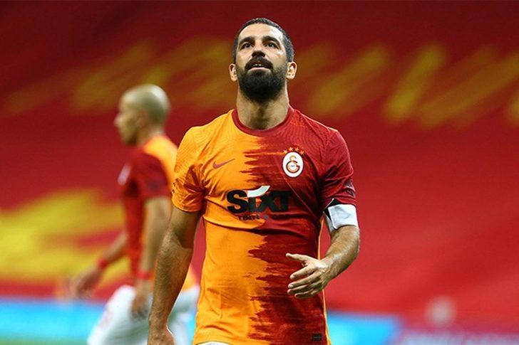 Arda Turan'dan eski takım arkadaşı Messi için şaşırtan yorum! G1