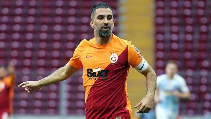 Arda Turan'dan eski takım arkadaşı Messi için şaşırtan yorum! G2