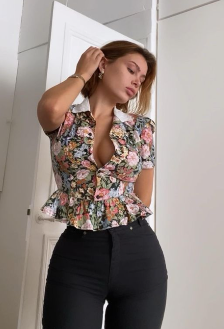 Eski yetişkin film yıldızı Lana Rhoades, makyajsız halini paylaşarak kalıpları yıktı! Hayranları onu çok özlemişti G5