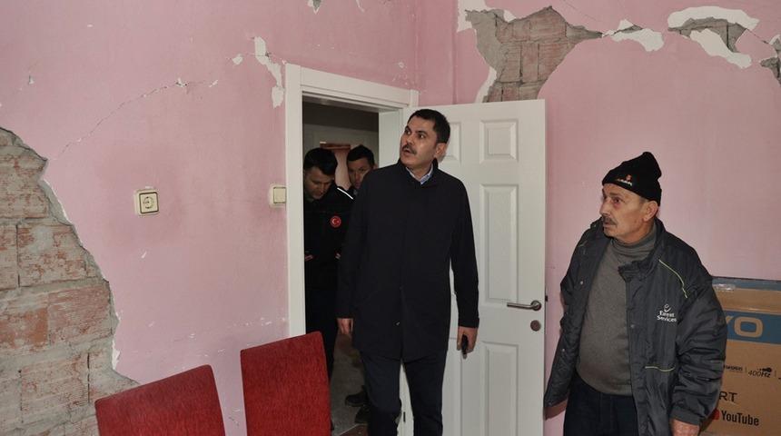 Bakan kurum deprem bölgesinde! 'Belediyelere 10 milyon liralık kaynak aktarıldı'