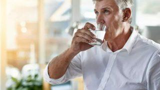 Yıllardır yanlış biliyormuşuz! Bilimsel araştırmalara göre günde 2 litre su içmek...