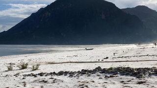 Görüntüler Antalya'dan! 20 yıl sonra bir ilk... Her yer beyaza büründü