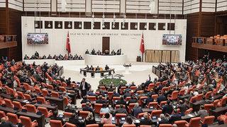 TBMM Komisyonu'nda 'Noel baba' tartışması! AK Parti milletvekilleri tepki gösterdi