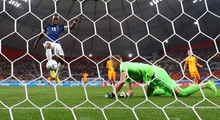 Fenerbahçe'nin yıldızı Enner Valencia, Dünya Kupası'na damga vurmaya devam ediyor! Bu kez de Hollanda'ya attı G4