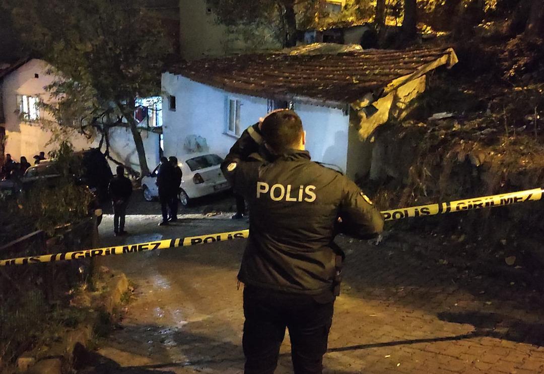Son dakika: İstanbul Şişli'de korkun&ccedil; olay! 2'si kadın 3 kişi silahla vurulmuş halde bulundu