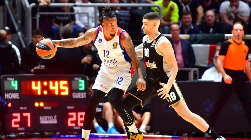 Anadolu Efes, önüne geleni yenmeye devam ediyor! Üst üste 3. galibiyetlerini aldılar