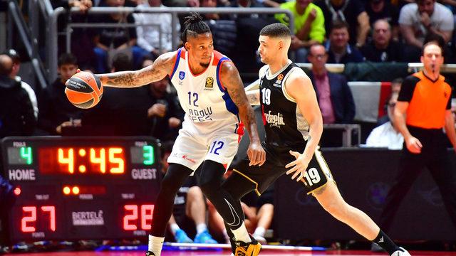 Anadolu Efes, önüne geleni yenmeye devam ediyor! Üst üste 3. galibiyetlerini aldılar