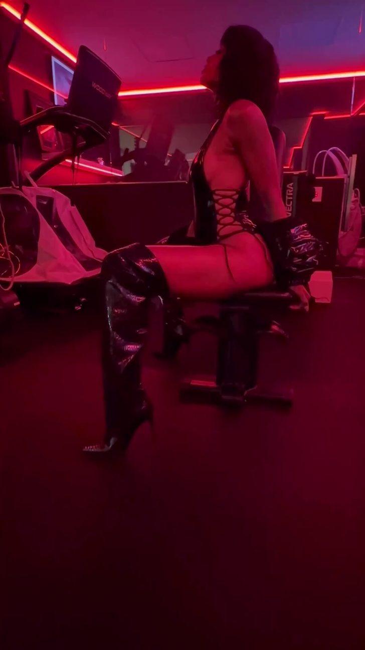 Ciara seksi çekimin kamera arkasını paylaştı! 'Ortalık alev aldı' G3