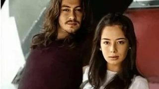 Merve Sevi güzelliğiyle yıllara meydan okuyor! Barış Akarsu ile başrol oynamıştı.