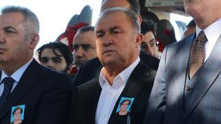Fatih Terim'in annesi Nuriye Terim'in son yolculuğuna çok sayıda ünlü isim katıldı