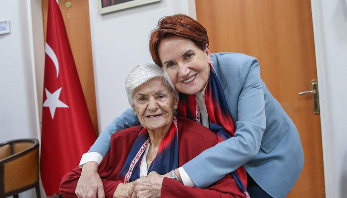 Akşener'le öğretmeni arasından dikkat çeken 'cumhurbaşkanı' konuşması: Hocam buraya girmesek...