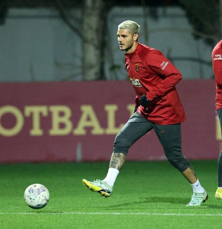 Galatasaray'dan sakatlık şoku! Yıldız isim idmanda sakatlandı, hastaneye götürüldü G5