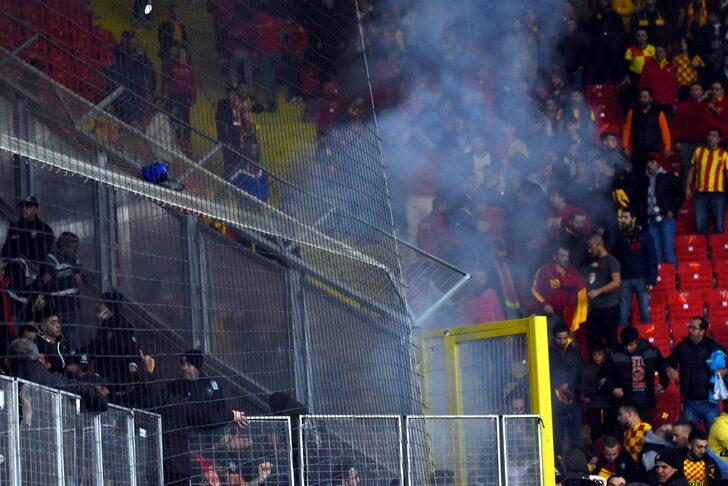 Son dakika: İşaret fişeğini saat 16.34'te, misafir tribünü tuvaletinden stada sokmuşlar! İzmir Valiliği, Göztepe - Altay maçında yaşananların perde arkasını açıkladı! G5