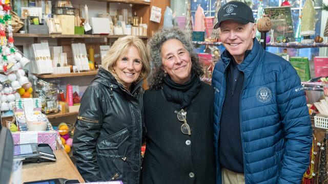 ABD Başkanı Biden'dan alışverişlerinizi küçük esnaftan yapın çağrısı