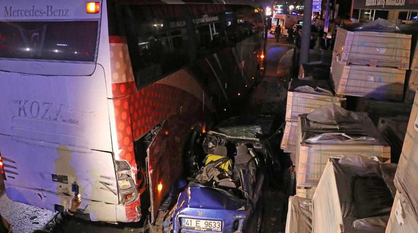 Kocaeli'de zincirleme trafik kazasında 5 kişi yaralandı