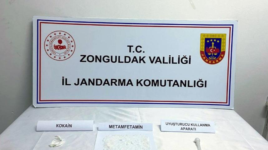 Zonguldak'ta uyuşturucu operasyonunda yakalanan 2 şüpheli tutuklandı