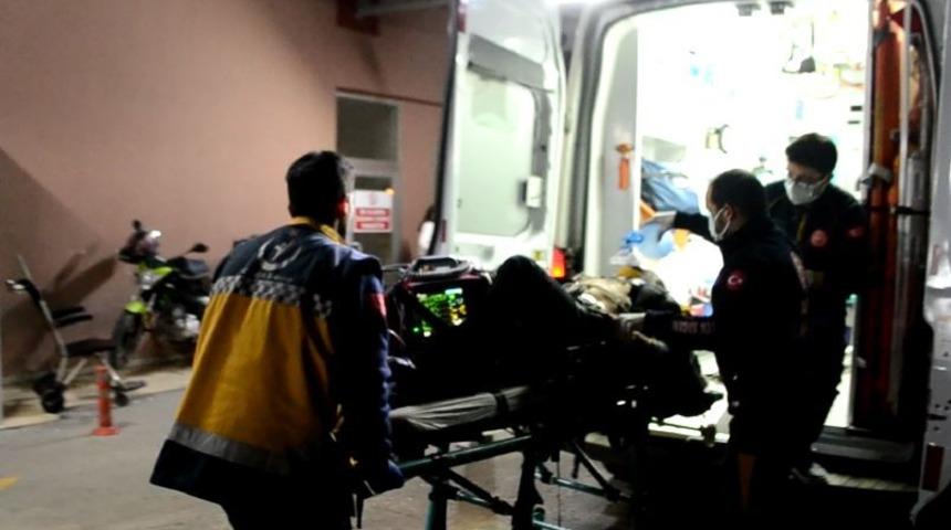 Tekirdağ&rsquo;da iş&ccedil;i servisinin &ccedil;arptığı yaya ağır yaralandı