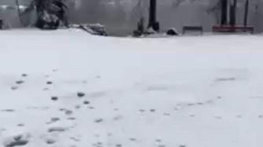 Borçka Karagöl’e mevsimin ilk karı yağdı