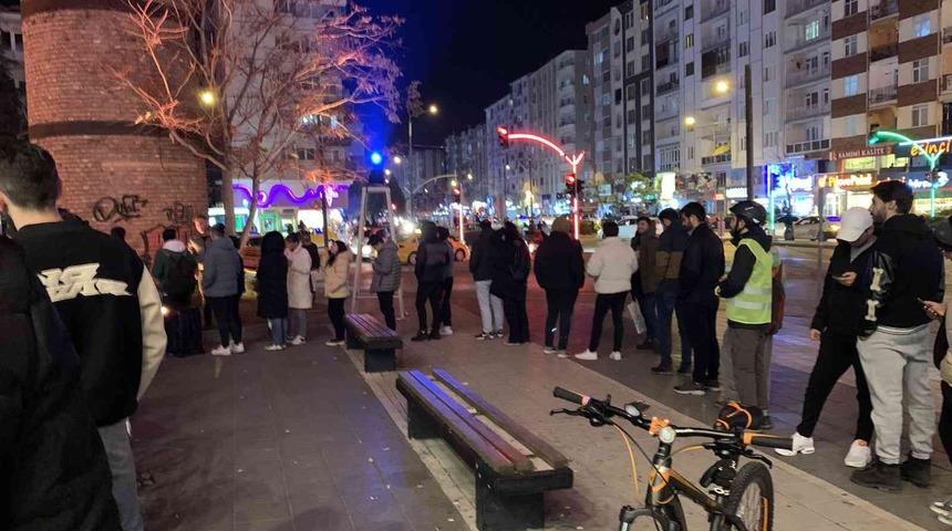  Yüzde 70 zamlanmıştı! Ucuz su almak isteyen vatandaşlar akın etti