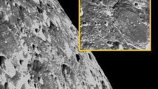 Orion yakaladı, NASA paylaştı! İşte Ay yüzeyinin akıllardan kolay kolay çıkmayacak fotoğrafları...