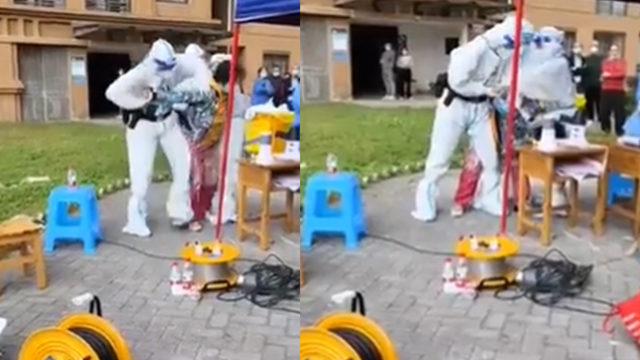 ‘Sıfır vaka’ politikasının uygulandığı Çin’den tartışma yaratan görüntüler! Kadına zorla anal korona testi yapıldığı iddia edildi