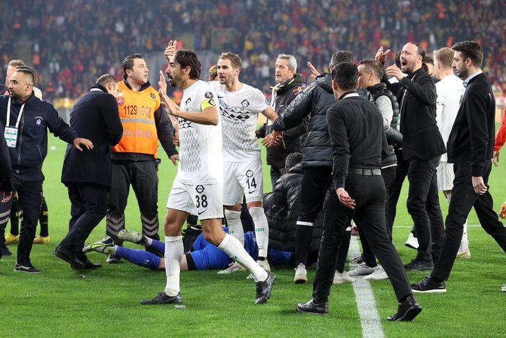 Göztepe Altay maçında yaşanan olayların ardından ortak açıklama geldi! "İtibar suikasti" G4