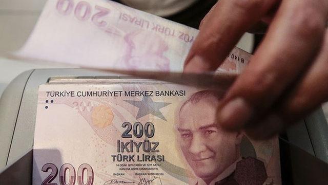 Son dakika: Cumhurbaşkanı Erdoğan kadro müjdesi vermişti! Sözleşmeli personeller için kritik detay... 'Maaşlar düşebilir'