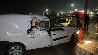 İzmir'de zincirleme trafik kazasında 3 kişi yaralandı