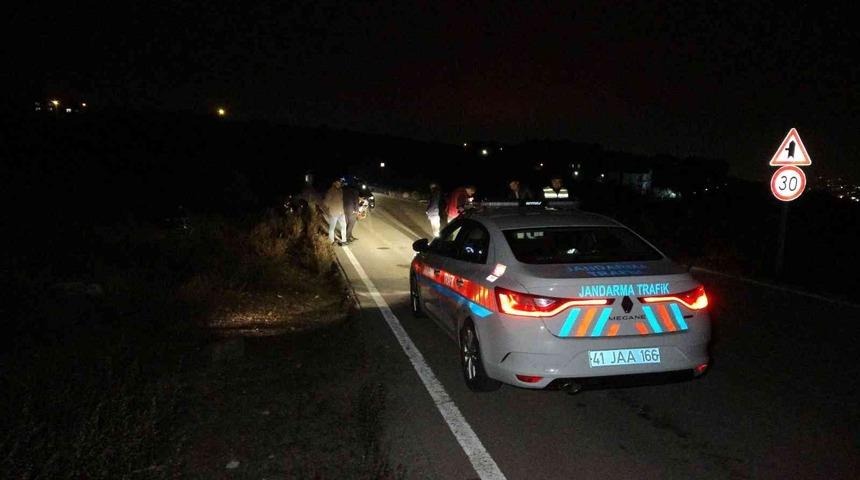Kocaeli&rsquo;de iki motosiklet &ccedil;arpıştı: 4 yaralı