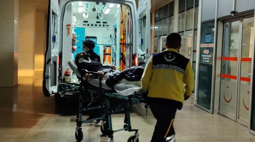 Otobanda feci kaza: 1 &ouml;l&uuml;, 3 yaralı