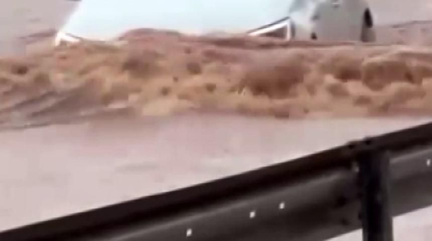 Kaş’ta sel meydana geldi