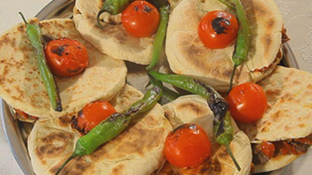 Gelinim Mutfakta Ankara Bazlama kebabı tarifi! Herkesin tarifini isteyeceği Ankara Bazlama Kebabı nasıl yapılır?