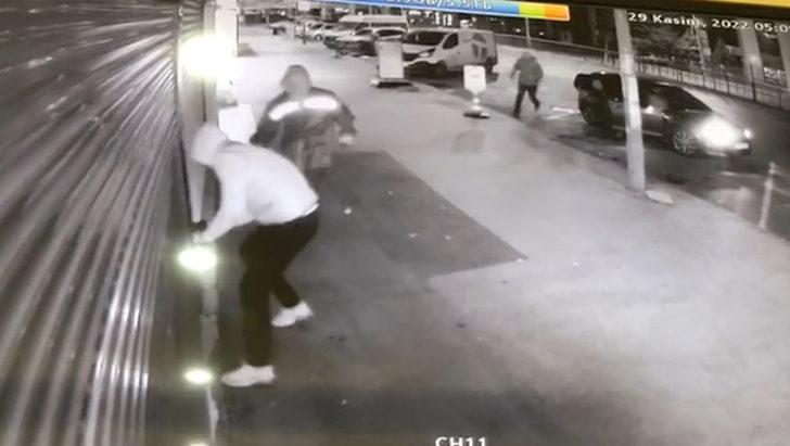 Mustafa Ceceli’nin ailesine ait kuyumcudan 2 buçuk milyon liralık altın çaldılar! Anbean görüntüler çıktı G2