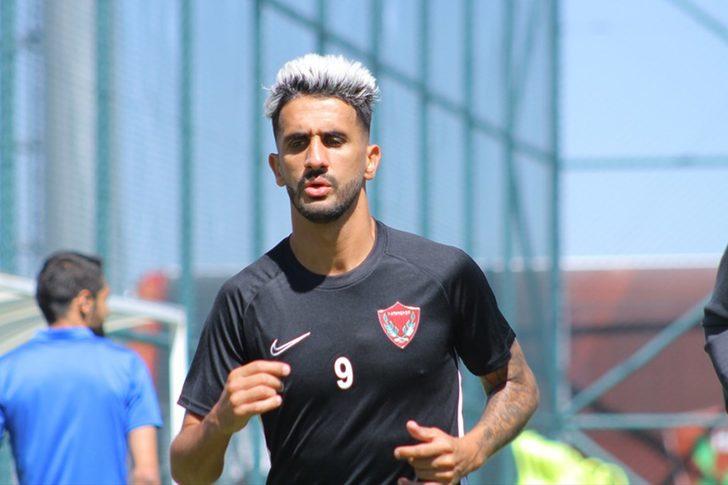 Son dakika: Telefonlara çıkmıyor! Süper Lig'de forma giyen futbolcu, eşine şiddet uyguladı ve Türkiye'ye kaçtı! G2