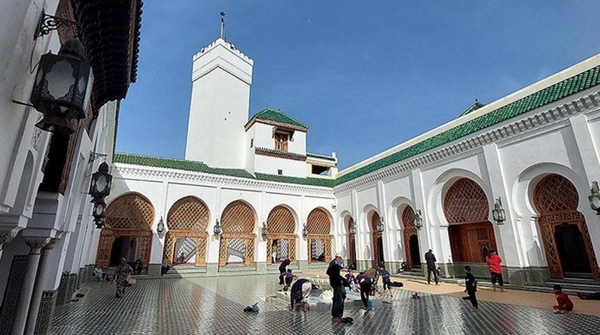 Çağrı yapılmıştı: 37 milyonluk ülke yağmur duasına çıktı!