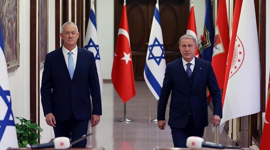 Milli Savunma Bakanı Akar, İsrailli mevkidaşı Gantz ile görüştü