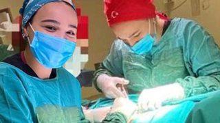 Polisler eve geldiğinde sahte doktorun annesinin verdiği ilk tepki... 2 plaket dikkatimi çekti