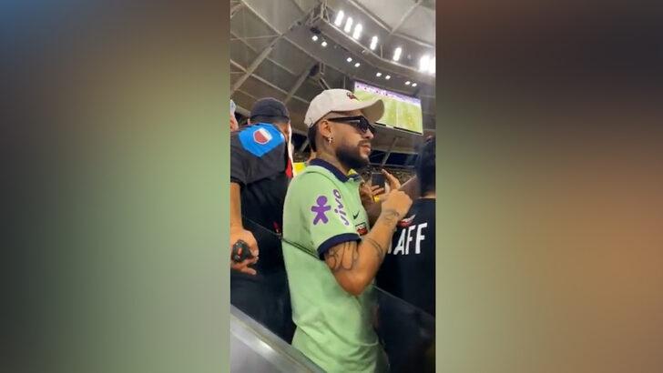 Dünya Kupası'na ''Sahte Neymar'' damga vurdu! Canını zor kurtardı, stadyumdan ayrıldı... G5