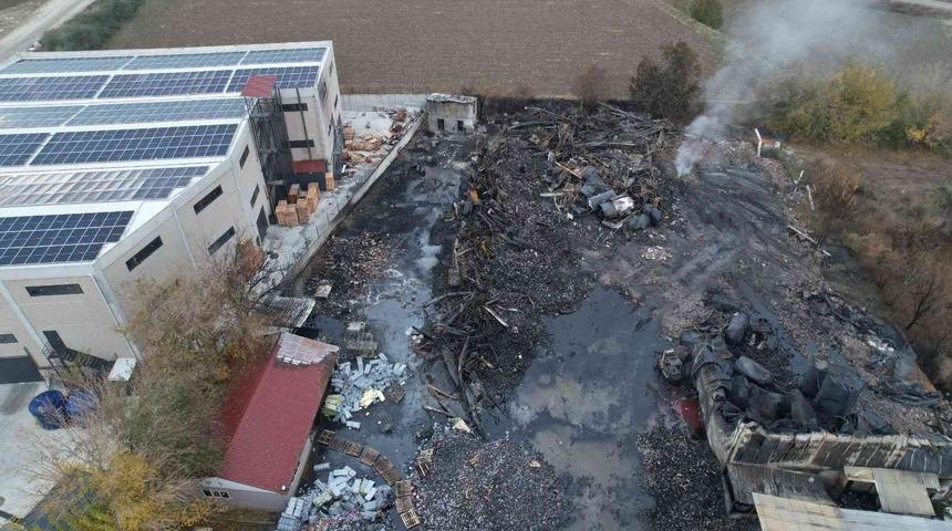 Milyonluk fabrikadan geriye harabe kaldı