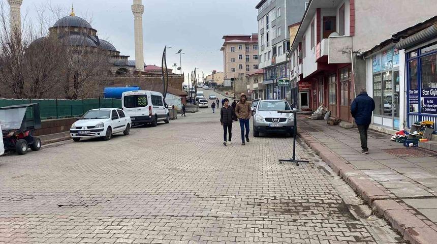 Karlıova’da 1 yıl arayla çekilen ’Kar’ görüntüsü tedirgin etti