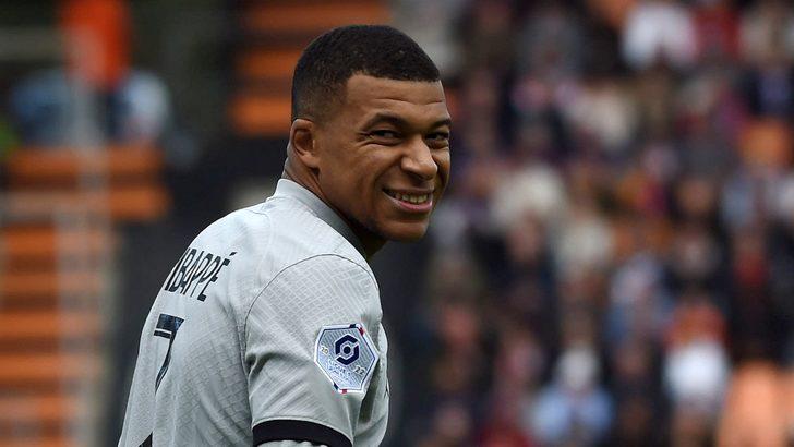 Ronaldo, dünya futbol tarihine geçiyor! Yeni takımında alacağı parayı duyanlar ne yapacağını şaşırdı G1